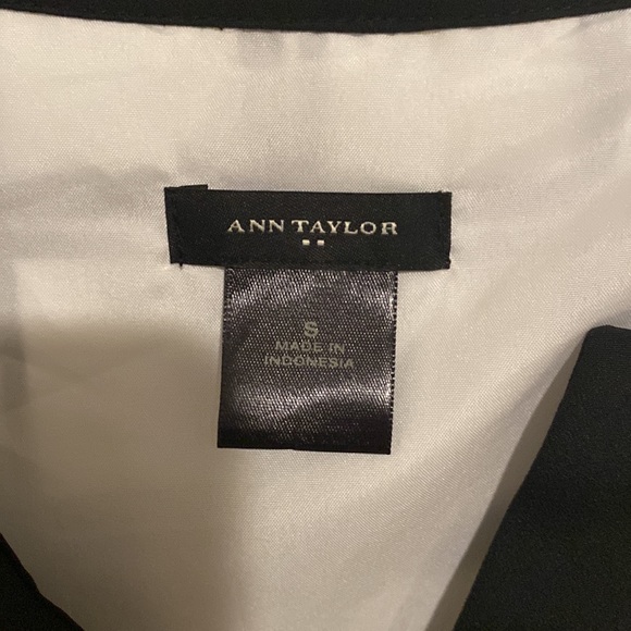 Black and White belted sleeveless dress - Picture 3 of 3